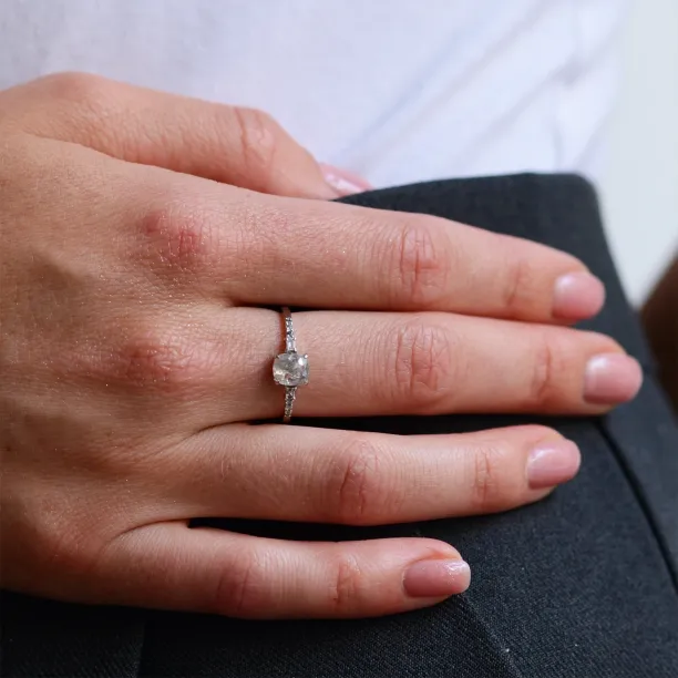 Gold ring with gray diamond salt and pepper CATERINA Image