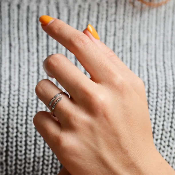 Gold spiral ring with kids names MATTEO Image