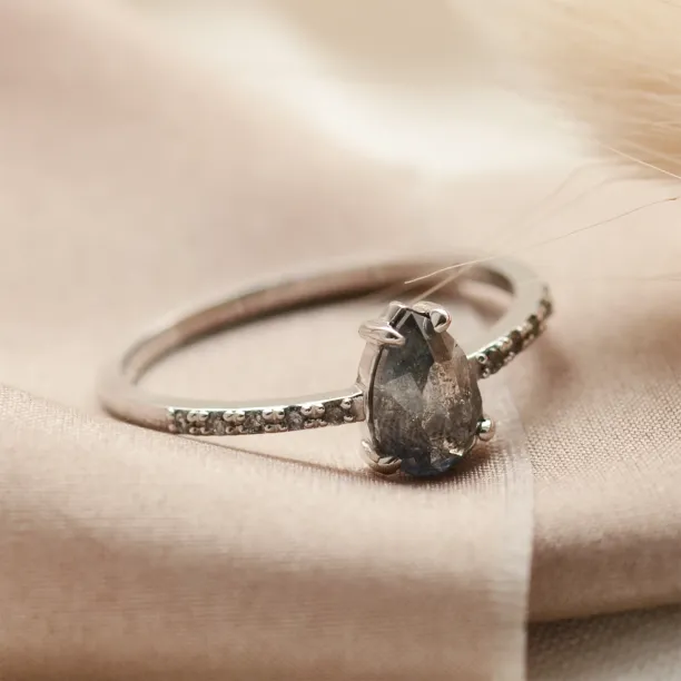 Gold engagement salt'n'pepper diamonds ring JACQUETTE  Image