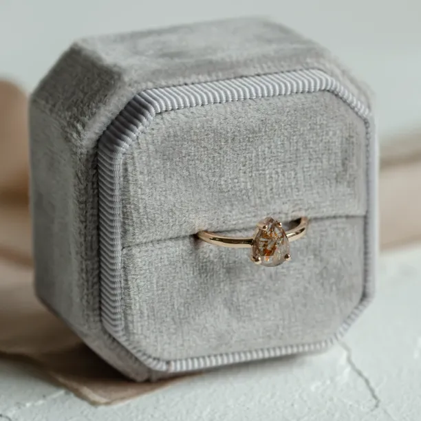 Gold ring with pear salt and pepper diamond BERTO Image