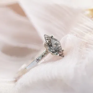 Gold ring with kite rutilated quartz and diamonds ESTER Thumbnail