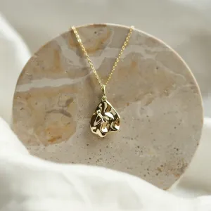 Original heartshaped necklace MARGUERITE Thumbnail