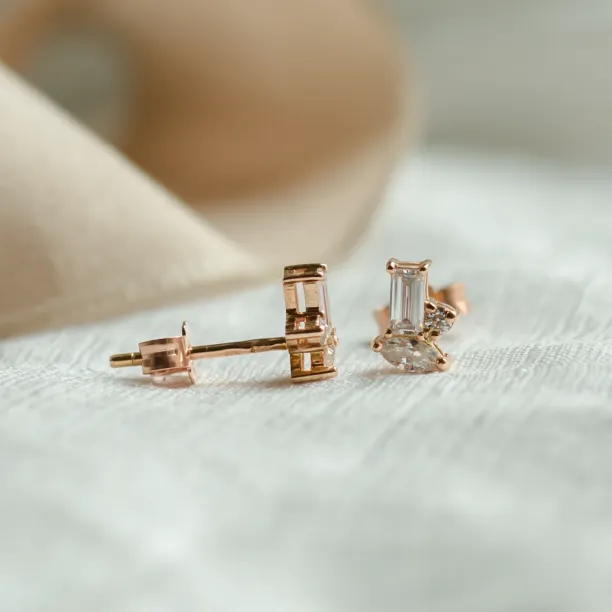 Gold earrings with cluster moissanites CARMEN Image