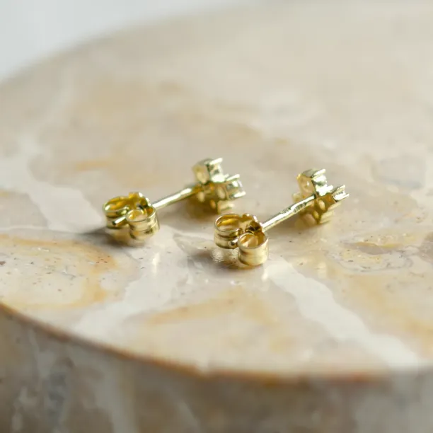 Gold earrings with diamonds in cluster style ZOYA Image