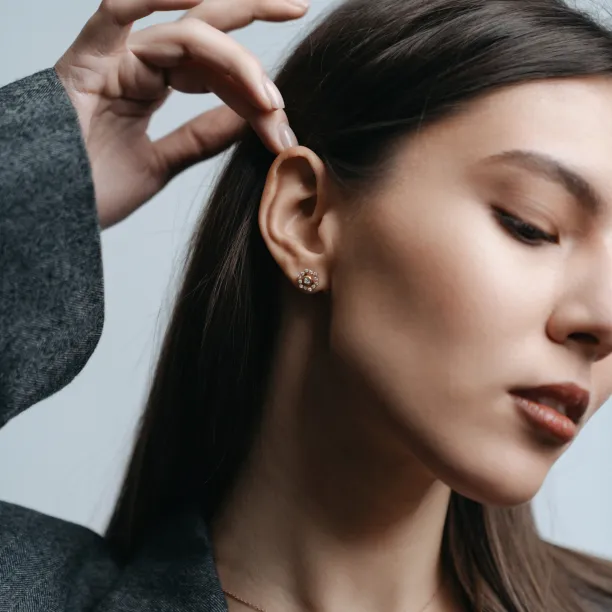 Lab-grown diamond earrings with interchangeable gemstones KYLE Image