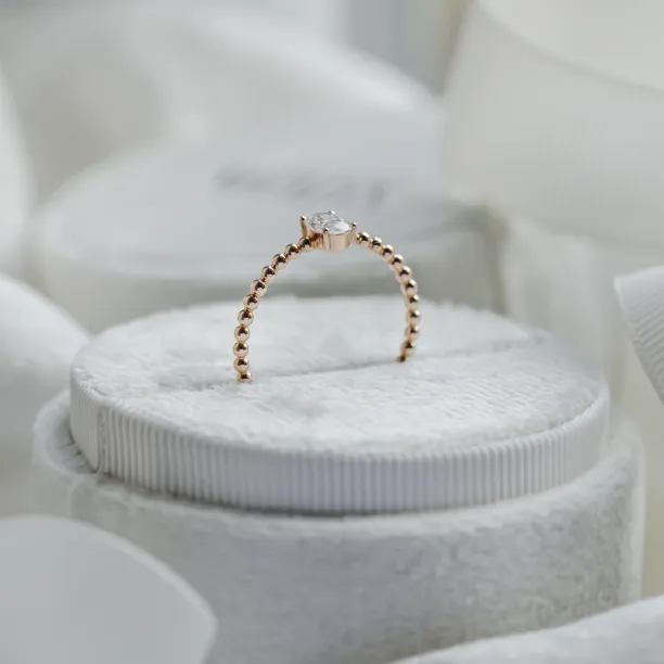 Minimalist beaded ball ring with moissanite CARLIN Image