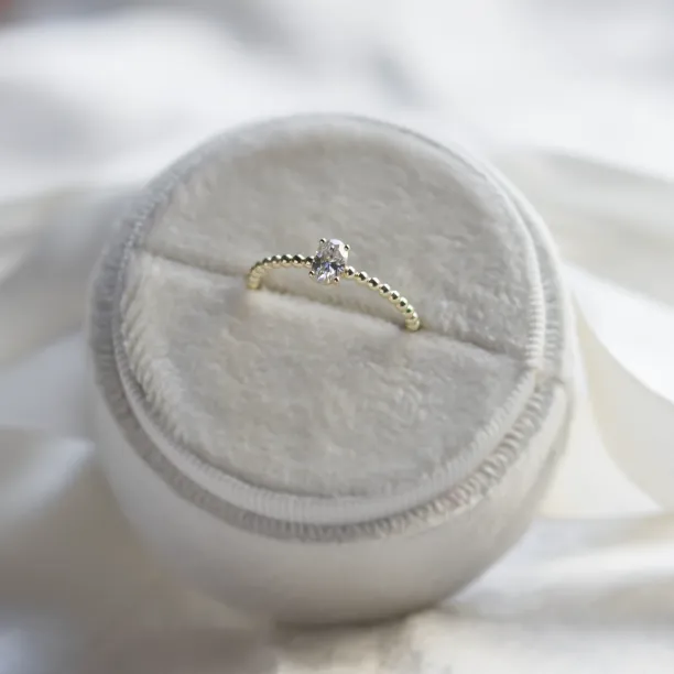 Minimalist beaded ball ring with moissanite CARLIN Image