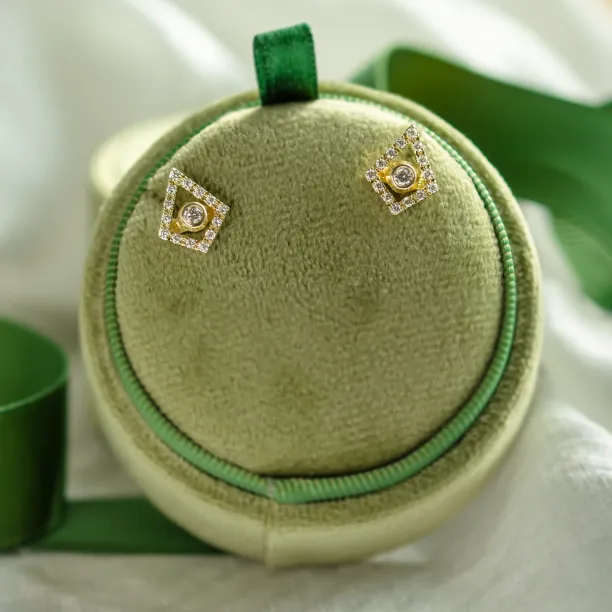 Lab-grown diamond kite earrings with removable gemstone JAY Image