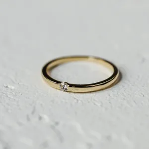 Minimalist diamond engagement ring HAIM Thumbnail