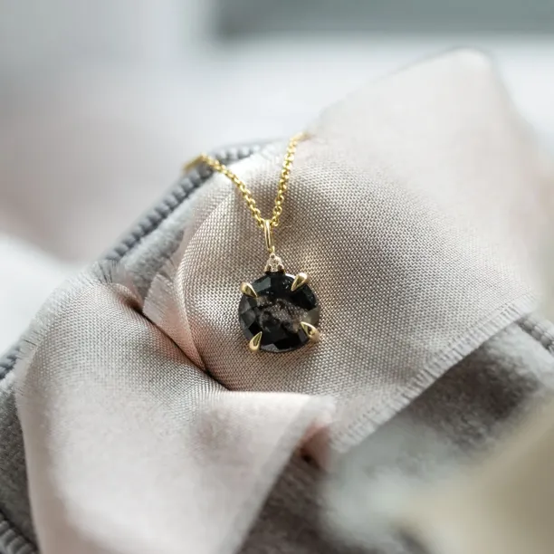 Gold necklace with round diamond salt and pepper EUGENIE Image