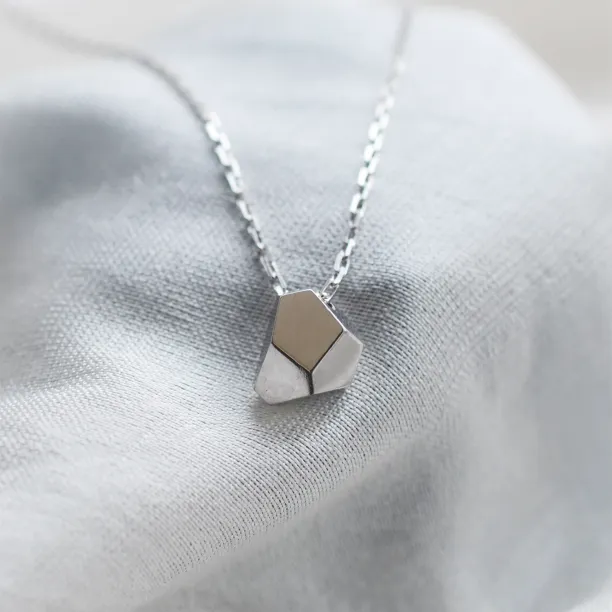 Solid gold necklace with faceted pendant RISO Image