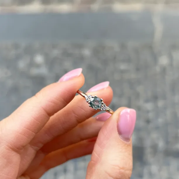 Noble gold ring with moss agate and diamonds MONNY Image