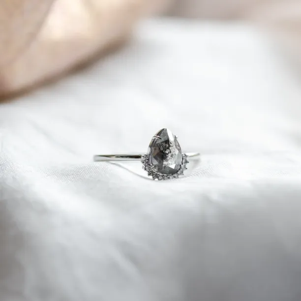 Engagement set of rings with diamonds ASHLEY Image