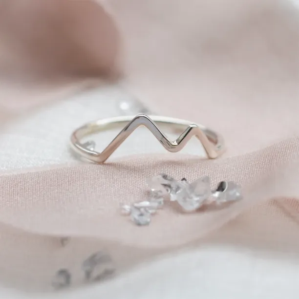 Mountain minimalist ring ALPY Image