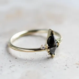 Salt and pepper diamond and classic diamond ring set DIVINITY Thumbnail