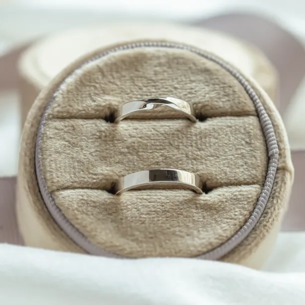Unconventional wedding rings with braiding CLAY Image