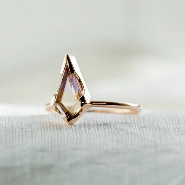Gold ring with ametrine in kite shape ADELE Image