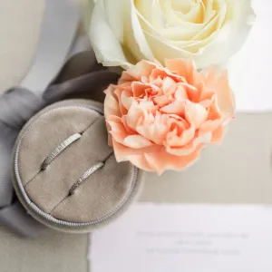 Gold relief wedding rings MIKE Thumbnail