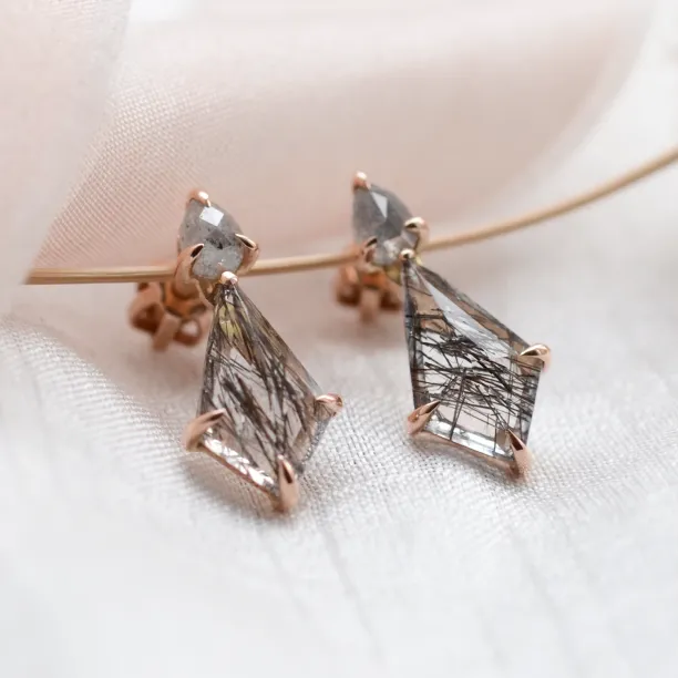 Gold rutilated quartz earrings with salt'n'pepper diamonds FIRENZE Image