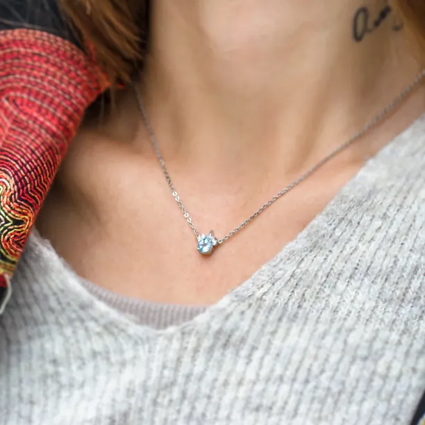 Gold necklace with aquamarine and diamonds AZURINE Image