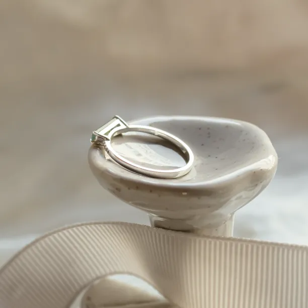 Gold ring with baguette moss agate and diamonds ELLETH Image