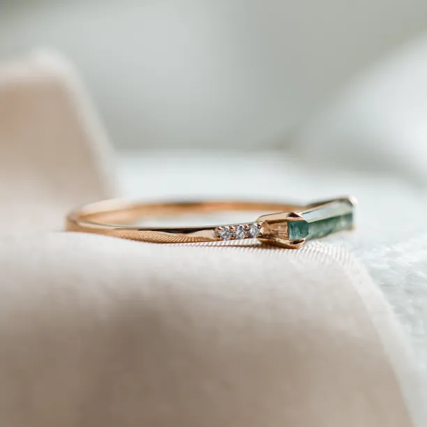Gold ring with baguette moss agate and diamonds ELLETH Image
