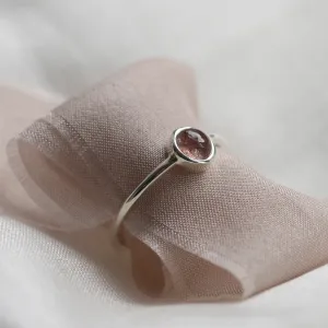 Gold bezel ring with strawberry quartz FRAGOLINA Thumbnail