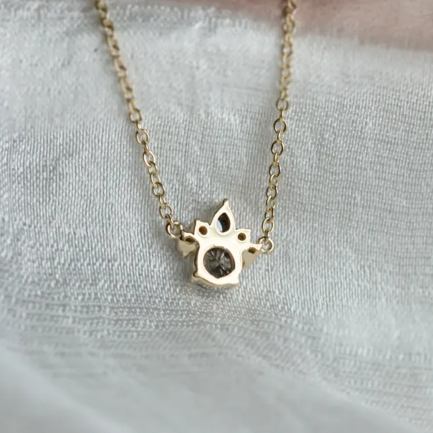 Gold neklace with salt and pepper diamonds ASTRAL Image