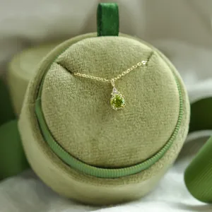 Gold peridot and diamond pendant VERT Thumbnail