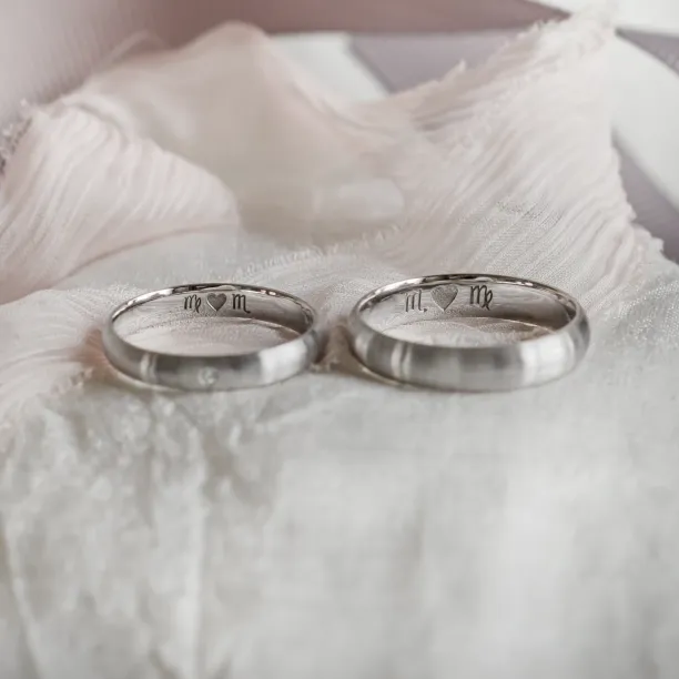 Matt white gold wedding rings with diamond D-SHAPE Image