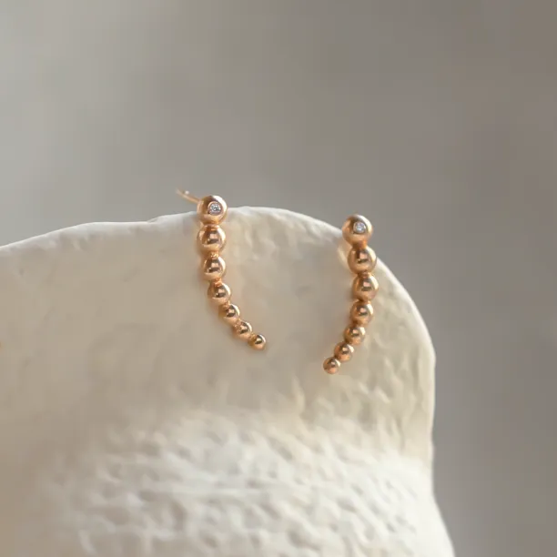 Crawler earrings with diamonds MONIQUE Image