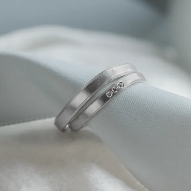 Elegant wedding rings with matte surface and diamonds MATTY Image
