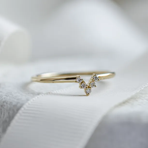 Minimalist curved ring with diamonds REGGIE Image