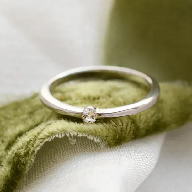 Minimalist gold engagement ring HAMEN Image