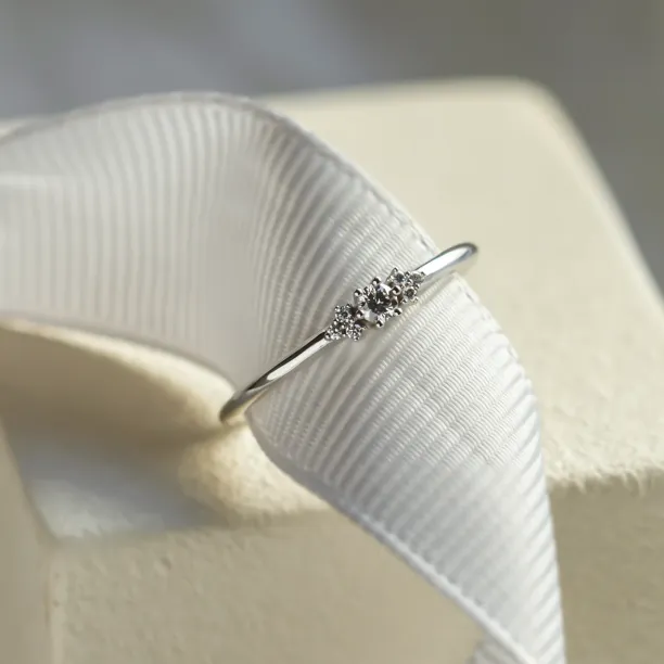 Minimalist engagement ring with diamonds JUDY Image