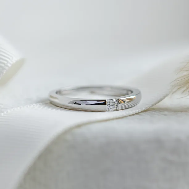 Engagement ring with diamond ROVIK Image