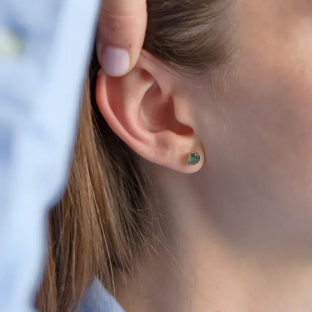 Round gold stud earrings with moss agate RENE Image