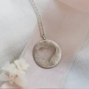 Gold hammered pendant with heart AMORE Thumbnail