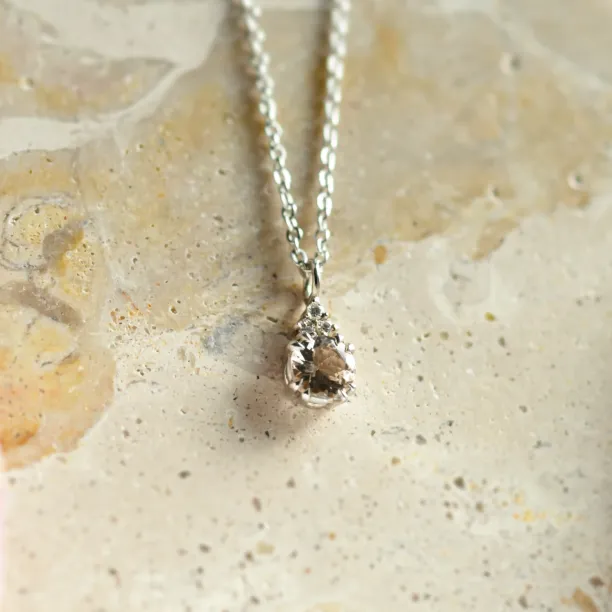 Romantic gold necklace with lepidocrocite and side diamonds LOVELY Image