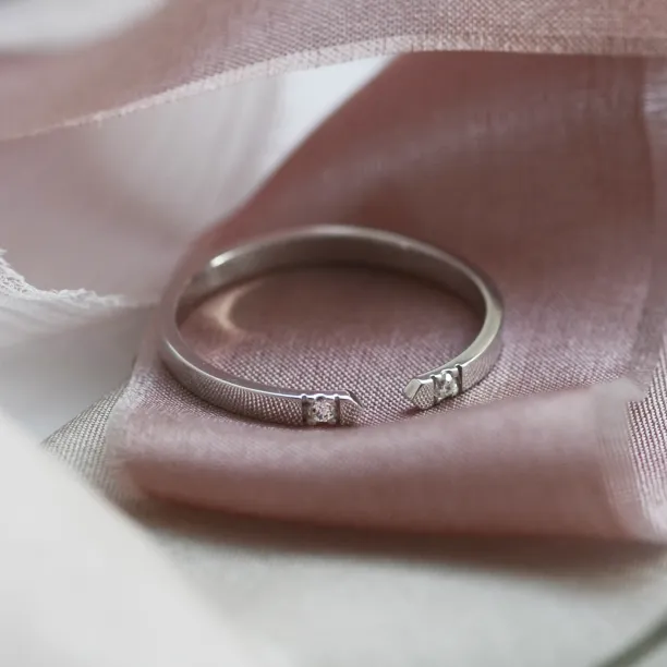 Gold minimalistic open ring with diamonds SILVIA Image