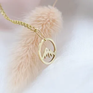 Gold diamond pendant - for the mountains enthusiasts MUNI Thumbnail