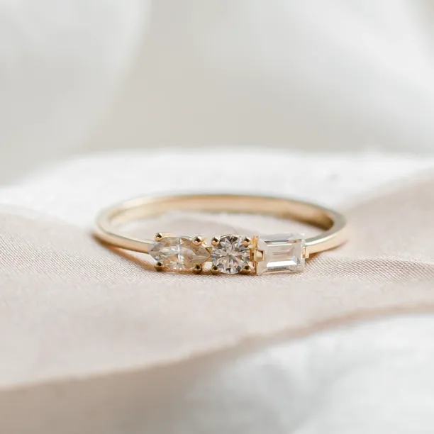 Gold ring with three moissanites AVERY Image