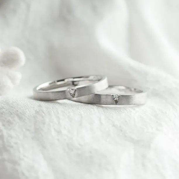 Matte diamond wedding rings LUCA Image