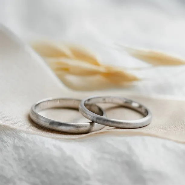 D-SHAPE mat wedding white gold rings ARIZONA Image