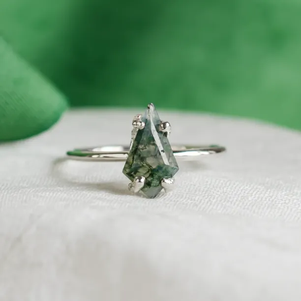 Fantasy ring with kite moss agate SAMU Image