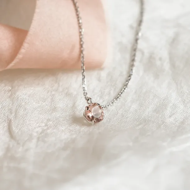 Morganite in gold necklace DAISY Image