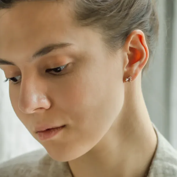 Gold earrings with asymmetrical sapphires and diamonds KAIA Image