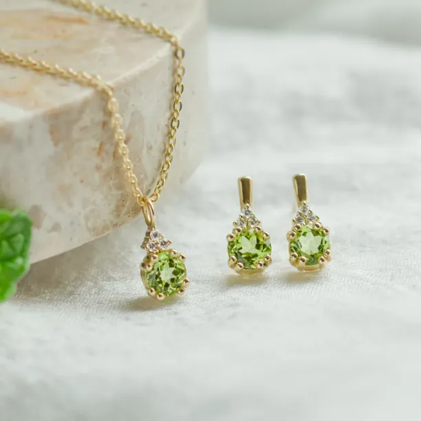 Peridot and diamond gold earrings VERDE Image