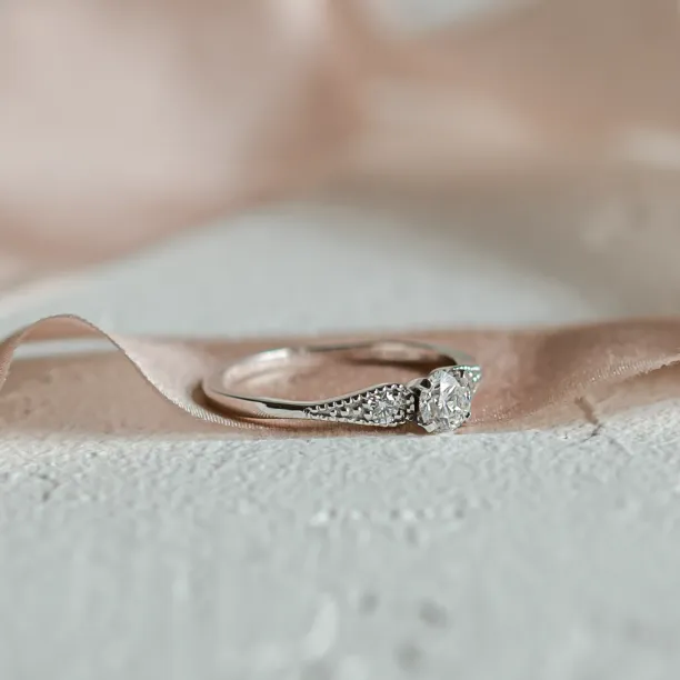 Gold vintage lab-grown diamond ring ORSINI Image