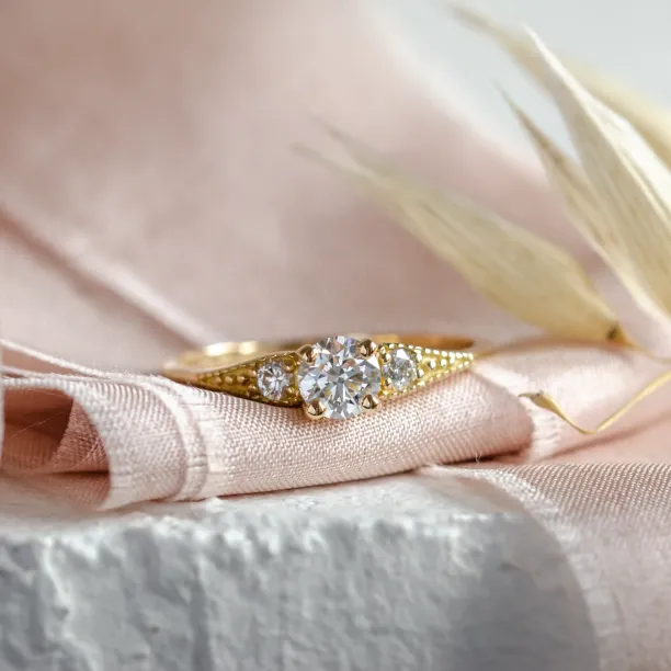 Gold vintage lab-grown diamond ring ORSINI Image